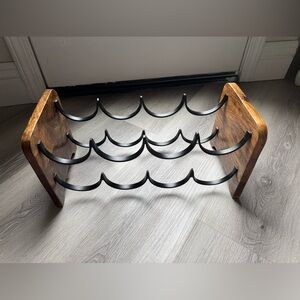 Pier 1 imports wood/ iron table top 8 bottles wine holder